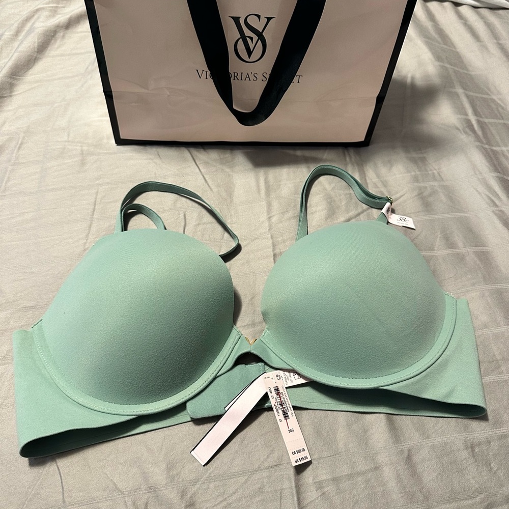 Victoria’s Secret Push-up bra 38C- green/sage